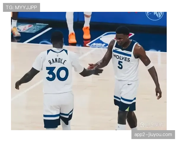 国王克服内线劣势完成14分逆转，德罗赞与穆雷关键作用不可忽视